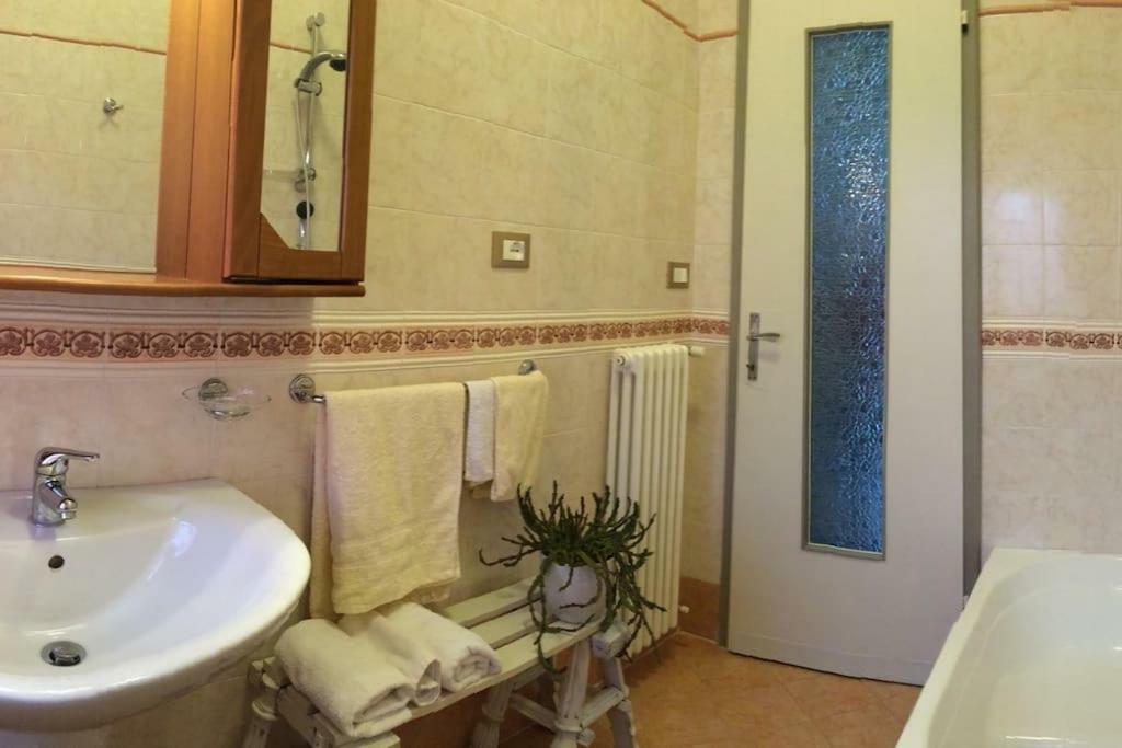 Celeste'S House Villa Rivoltella del Garda Exterior photo